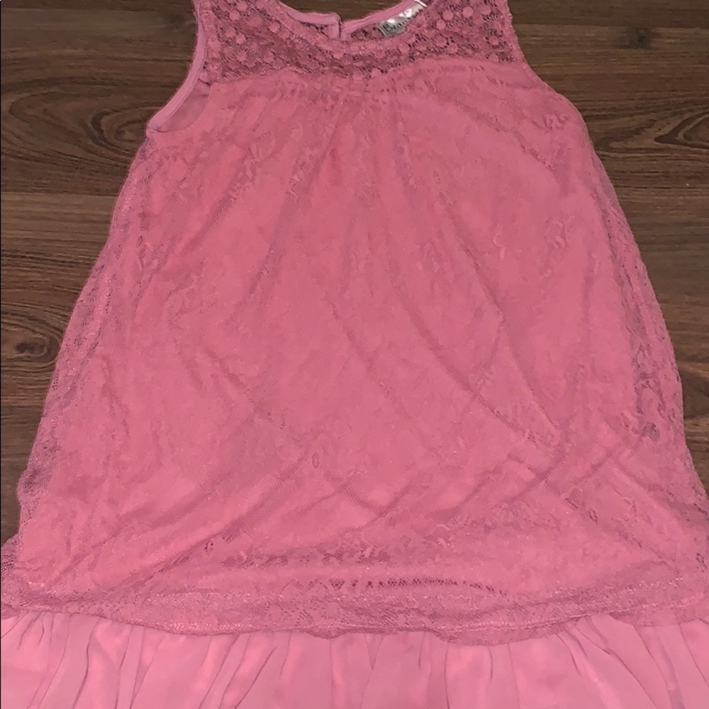 Beautiful pink lace dress 👗 👚